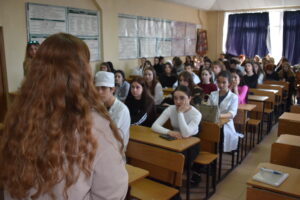 Подробнее о статье В РАМКАХ ПРОЕКТА «КЕЙС-ШКОЛА ПЕРВОЙ ДОВРАЧЕБНОЙ ПОМОЩИ» ПРОШЛА ПЕРВАЯ ВСТРЕЧА С ПОТЕНЦИАЛЬНЫМИ ВОЛОНТЕРАМИ ПРОЕКТА