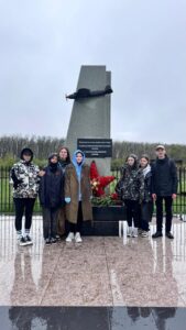 Подробнее о статье УЧАСТНИКИ ПРОЕКТА «ШКОЛА ЭКОЛОГИЧЕСКОГО ДОБРОВОЛЬЧЕСТВА» СОВЕРШИЛИ ВОСХОЖДЕНИЕ НА Г. СТРИЖАМЕНТ.