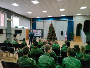 Подробнее о статье В КАДЕТСКОЙ ШКОЛЕ ГОРОДА СТАВРОПОЛЬ ПРОШЛА ПЕРЕДАЧА ЭКСПОНАТОВ «ВАХТЫ ПАМЯТИ»